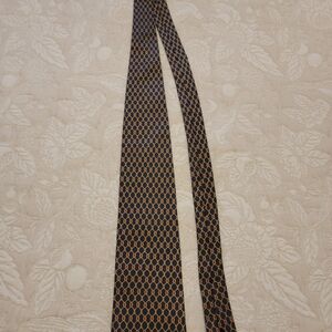 Brooks Brothers Silk Tie with Orange and Black Pattern